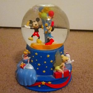Disney Walt's 100th Birthday Limited Edition Musical Snow Globe